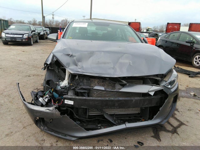 2018 HYUNDAI ELANTRA SE VIN: 5NPD74LF3JH371162