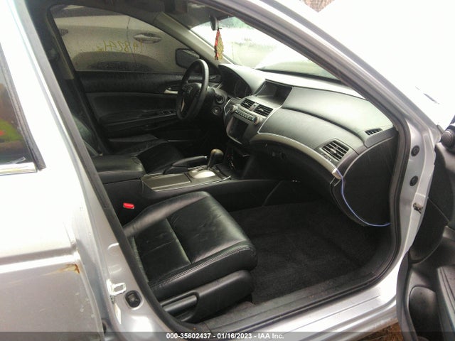 2011 HONDA ACCORD SDN SE VIN: 1HGCP2F6XBA133086