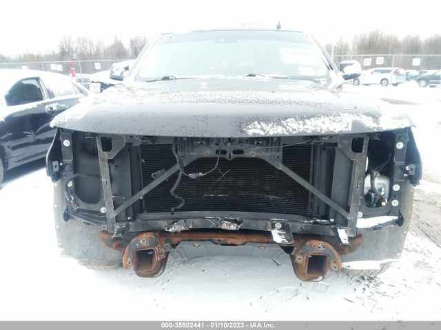 2015 Chevrolet Suburban, VIN: 1GNSKJKC1FR120773