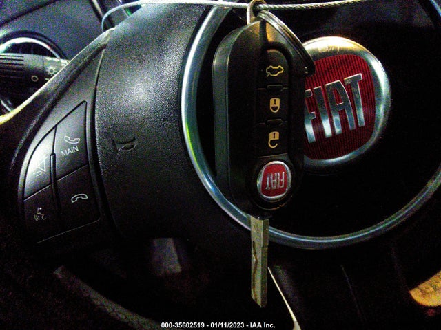 2017 Fiat 500e, VIN: 3C3CFFGE2HT600571