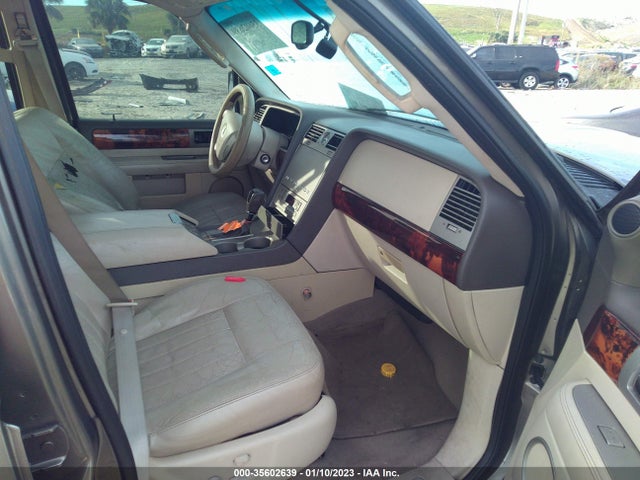 2004 LINCOLN NAVIGATOR LUXURY/ULTIMATE VIN: 5LMFU27R34LJ39339