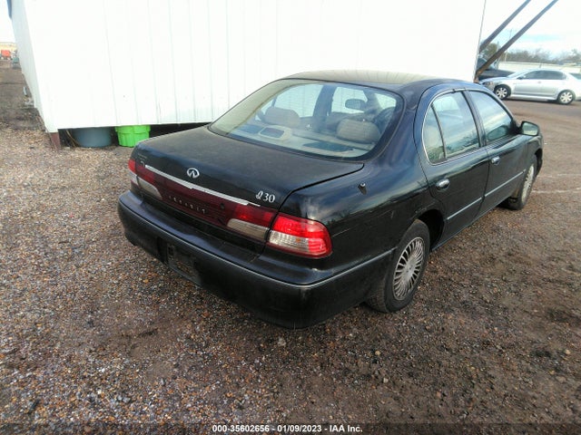35602656 :رقم المزاد ، JNKCA21A7WT614305 vin ، 1998 Infiniti I30 Standard/touring مزاد بيع