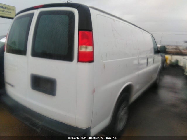 2009 CHEVROLET EXPRESS CARGO VAN VIN: 1GCFG15X691150929