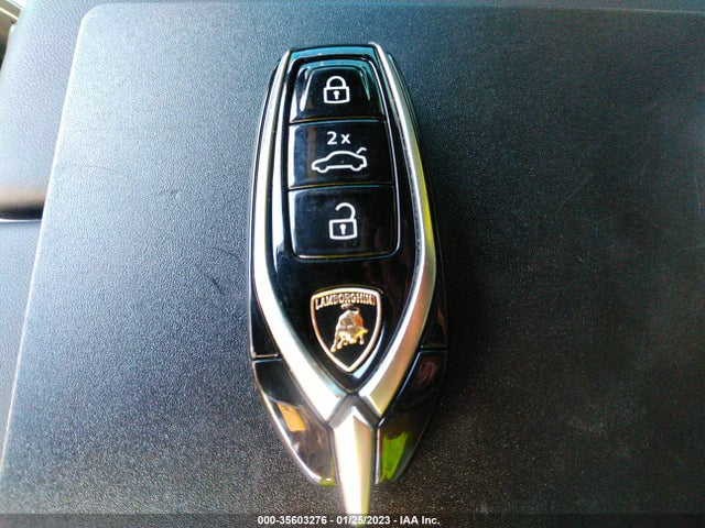 2022 Lamborghini URUS, VIN: ZPBUA1ZL1NLA17535
