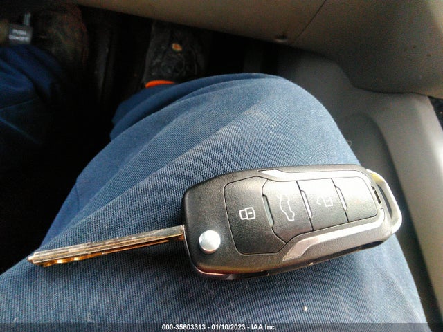 KIA Sedona L 2016 KNDMA5C11G6124625 Image 3