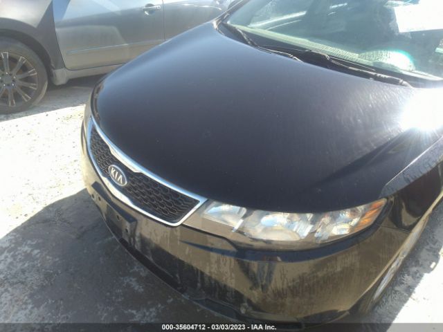KNAFT4A25C5641142 KIA FORTE LX