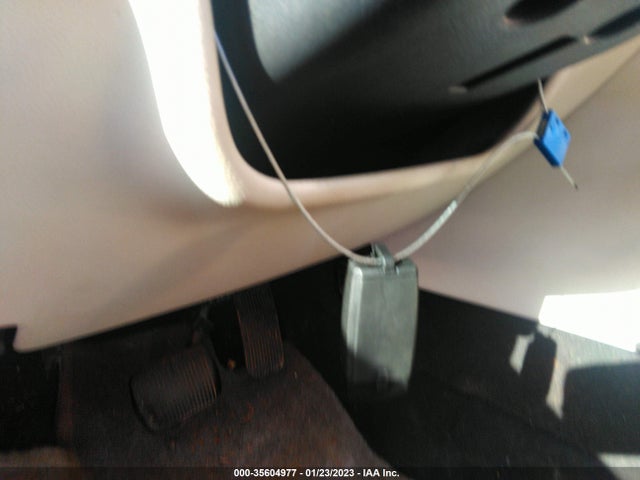 Lincoln MKS 2009 1LNHM93R59G611325 Image 3