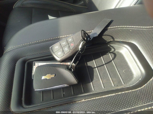 2021 Chevrolet Suburban, VIN: 1GNSKFKD0MR279383