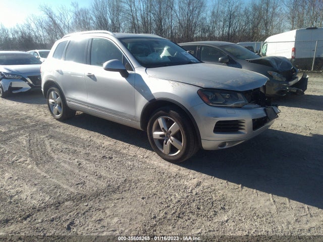 2013 WVGEF9BP3DD002550 main image