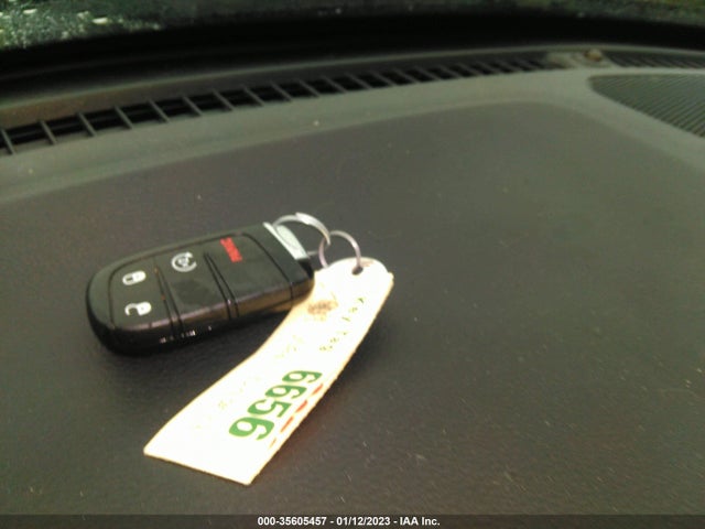 2019 Jeep Compass, VIN: 3C4NJDBB3KT787136