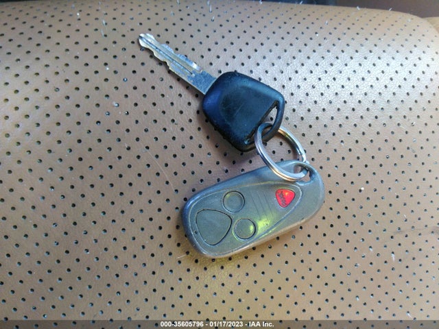 2005 ACURA TL VIN: 19UUA66215A045476