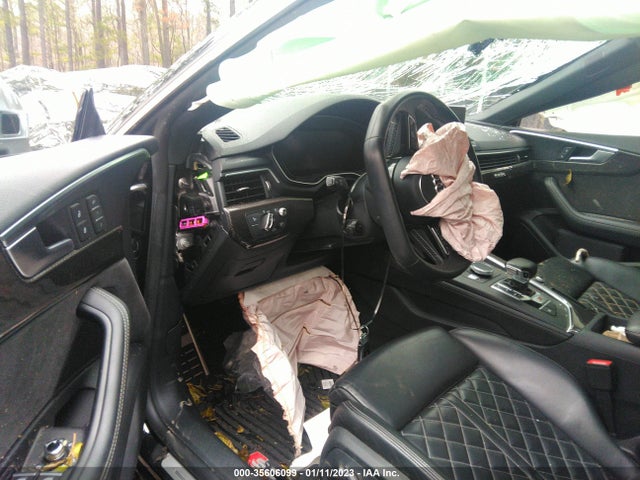 WAUC4CF55JA108564 Audi S5 SPORTBACK