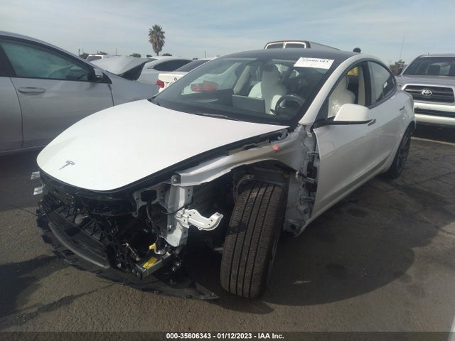 Tesla Model 3 Long Range 2022 5YJ3E1EB7NF235650 Image 2