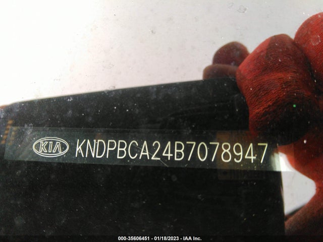 2011 KIA SPORTAGE LX VIN: KNDPBCA24B7078947