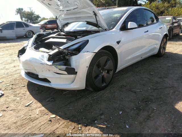 Tesla Model 3 Long Range 2022 5YJ3E1EB6NF104578 Image 2