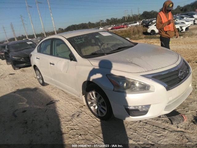 2015 Nissan Altima, VIN: 1N4AL3AP4FC125217