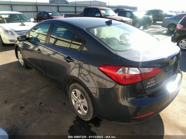 KNAFK4A69G5605174 KIA FORTE LX