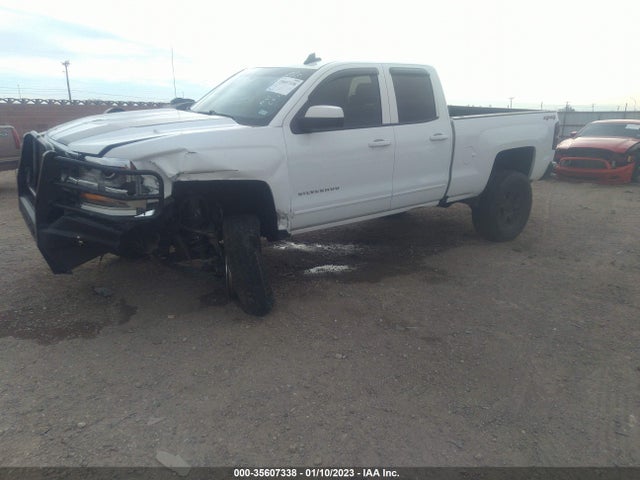 Chevrolet Silverado 1500 Lt 2018 1GCVKRECXJZ313819 Image 2