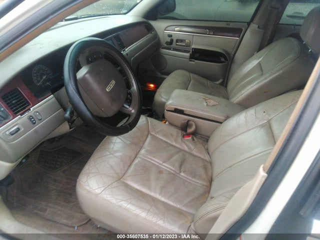 Lincoln Town Car 2005 1LNHM82W75Y607945 Image 5