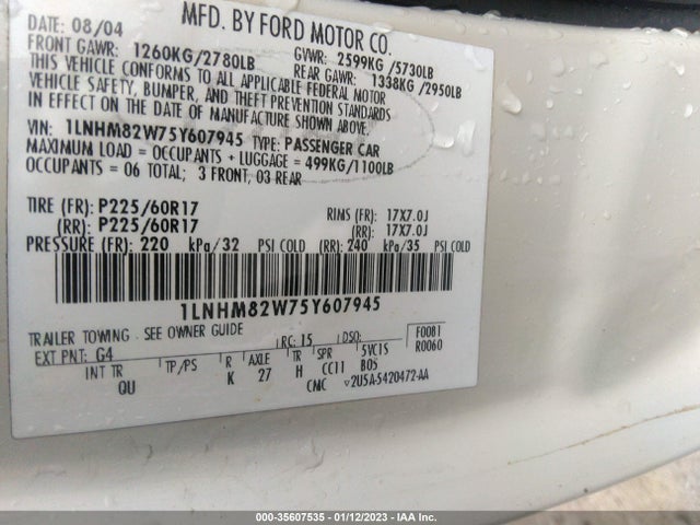 Lincoln Town Car 2005 1LNHM82W75Y607945 Image 9