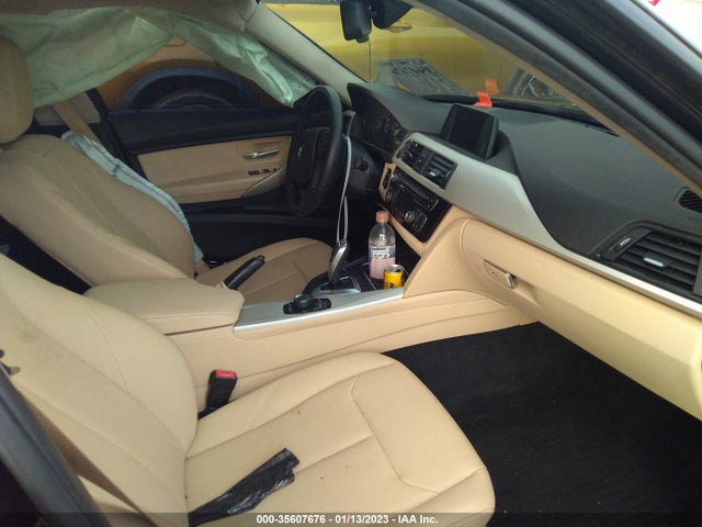 2018 BMW 3 Series, VIN: WBA8A9C50JK623360