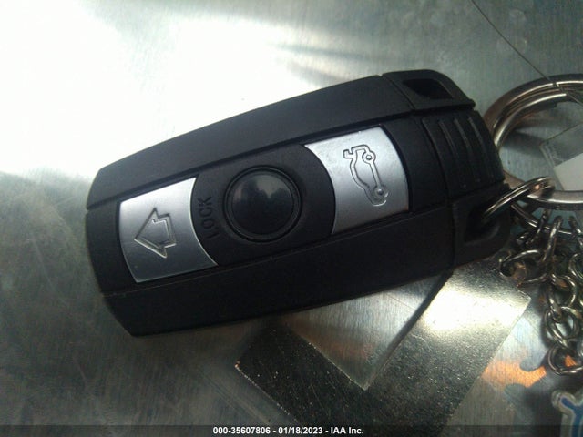 2013 BMW X1 XDRIVE28I VIN: WBAVL1C58DVR85891