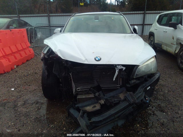 2013 BMW X1 XDRIVE28I VIN: WBAVL1C58DVR85891