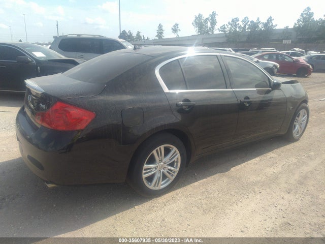 JN1CV6AR0FM651129 Infiniti Q40