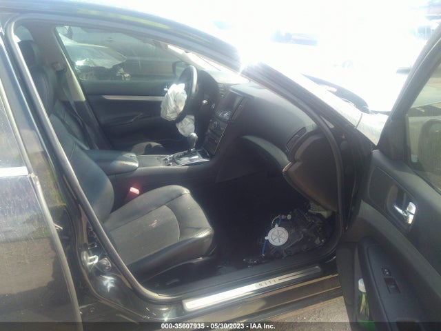 JN1CV6AR0FM651129 Infiniti Q40