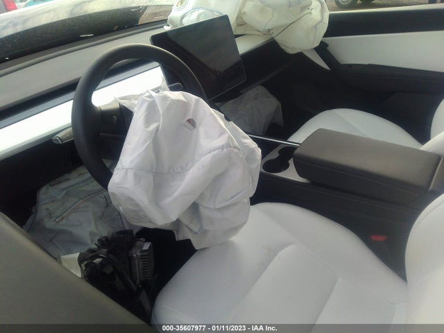 Tesla Model Y Performance 2022 7SAYGDEF2NF399962 Image 5