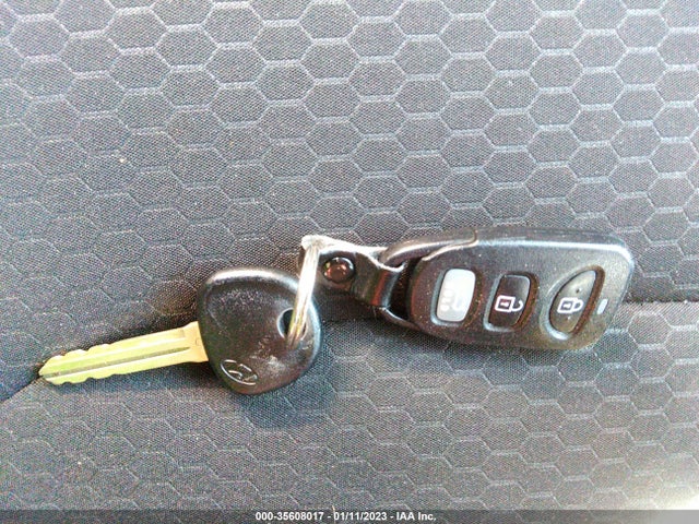 2019 HYUNDAI ELANTRA SE VIN: 5NPD74LF3KH469318
