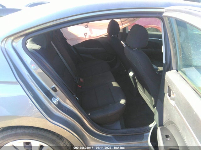 2019 HYUNDAI ELANTRA SE VIN: 5NPD74LF3KH469318