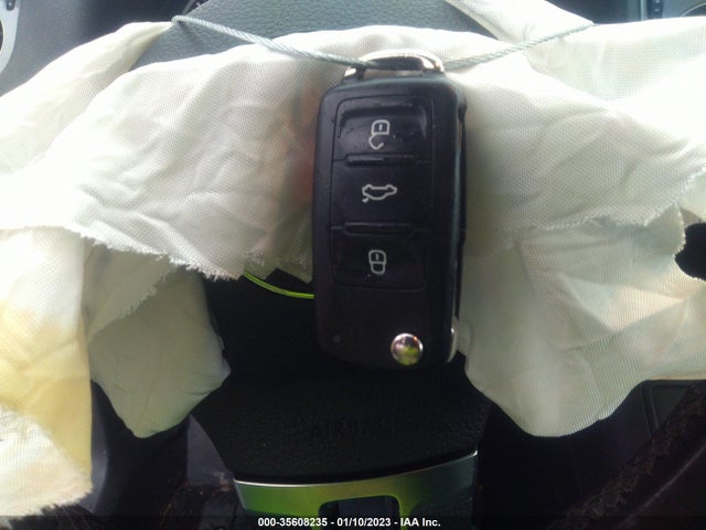 2017 Volkswagen Tiguan, VIN: WVGAV7AX7HK023264