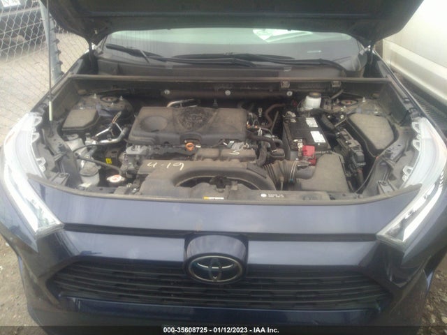 2021 Toyota RAV4, VIN: 2T3W1RFV2MW131558