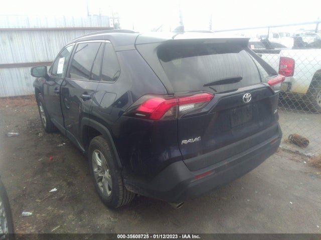 2021 Toyota RAV4, VIN: 2T3W1RFV2MW131558