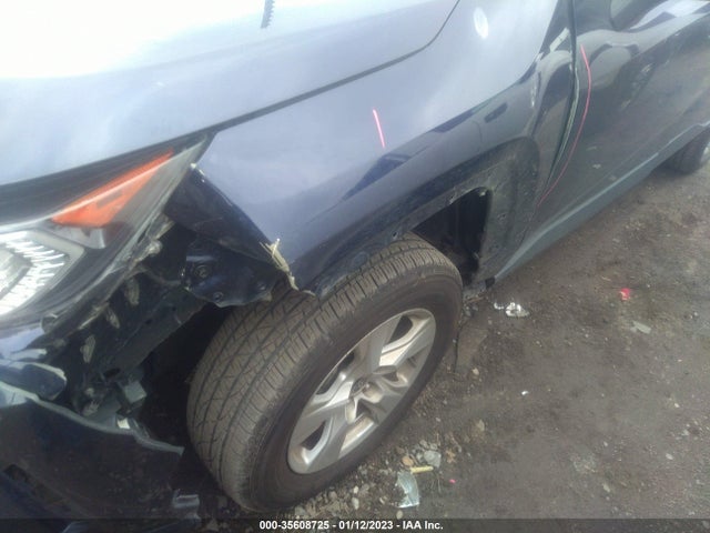 2021 Toyota RAV4, VIN: 2T3W1RFV2MW131558