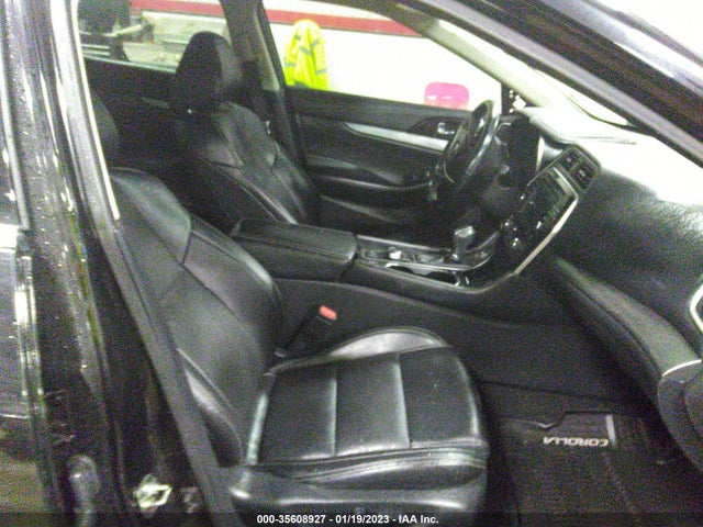2018 Nissan Maxima, VIN: 1N4AA6APXJC363878