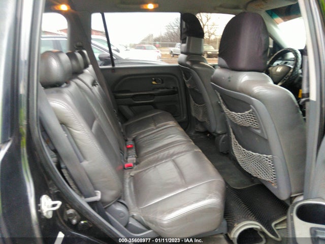 2004 HONDA PILOT EX VIN: 2HKYF18584H561689