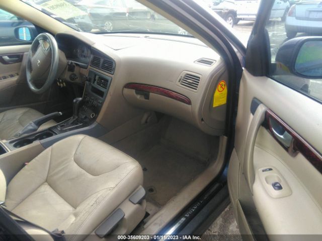 YV1SW64A542405675 Volvo V70