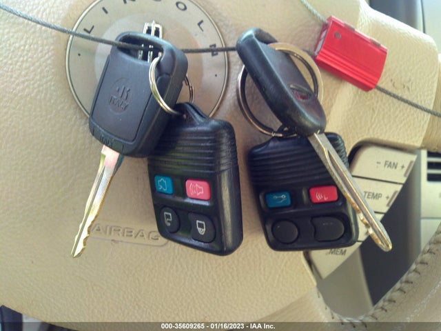 Lincoln Aviator 2004 5LMEU88H14ZJ45075 Image 3