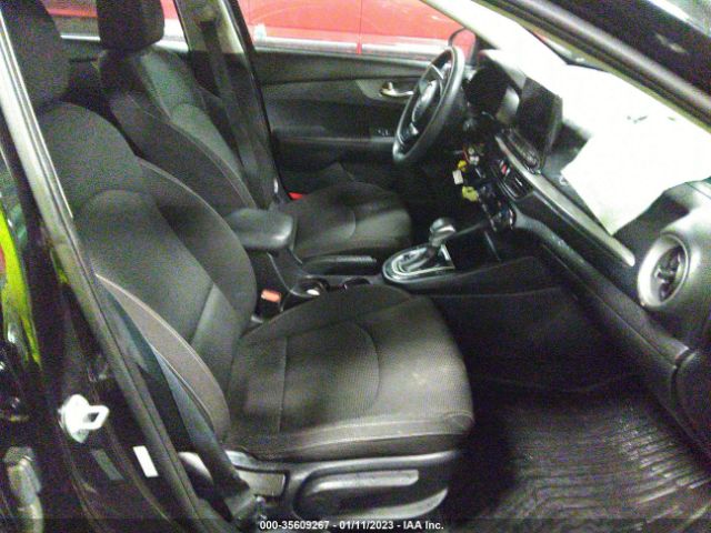 3KPF24AD7KE055861 KIA Forte Lxs