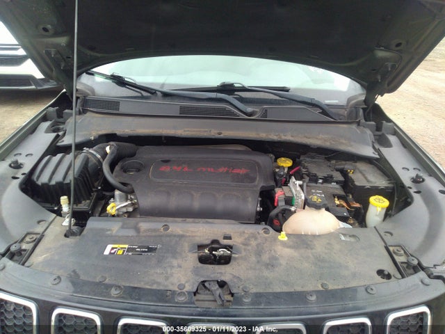 3C4NJDBB9JT138908 Jeep Compass Latitude