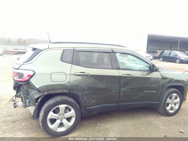 3C4NJDBB9JT138908 Jeep Compass Latitude