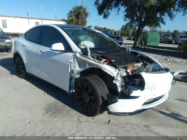 Tesla Model Y 2022 7SAYGDEE1NF437799 main image