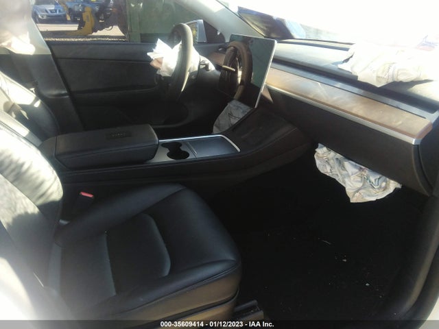 Tesla Model Y 2022 7SAYGDEE1NF437799 Image 5