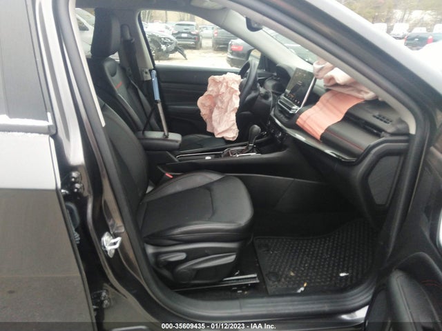 2022 Jeep Compass, VIN: 3C4NJDDB9NT143772