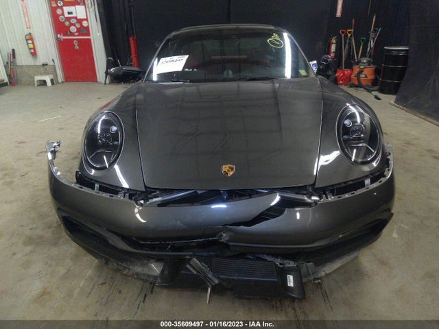 2022 Porsche 911, VIN: WP0AB2A95NS222553