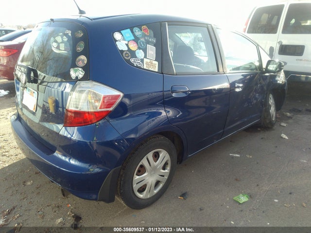 2011 HONDA FIT VIN: JHMGE8H39BC012239