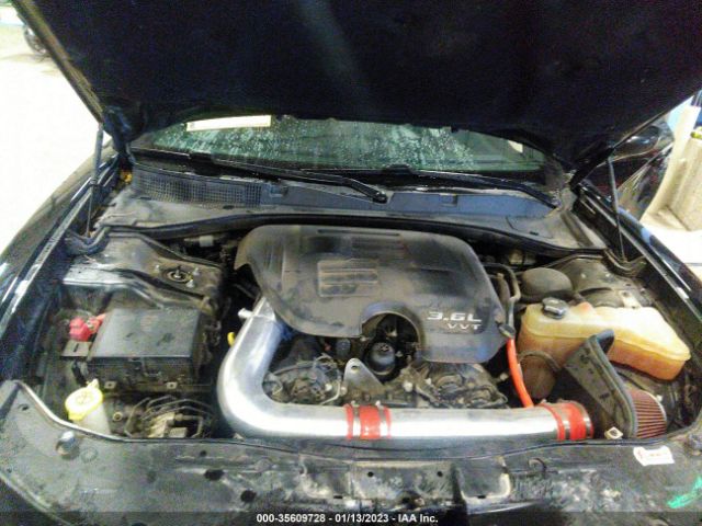 2C3CDXHG9GH104136 Dodge Charger Sxt