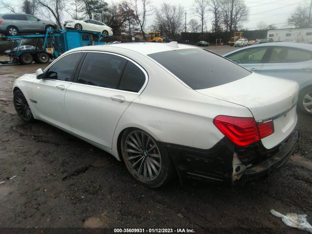 BMW 7 Series 740li 2011 WBAKB4C57BC392703 Image 3